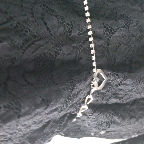 Silvertone Belt or Neckless with Rhinestones & Heart 22" to 32" - Picture 1 of 4